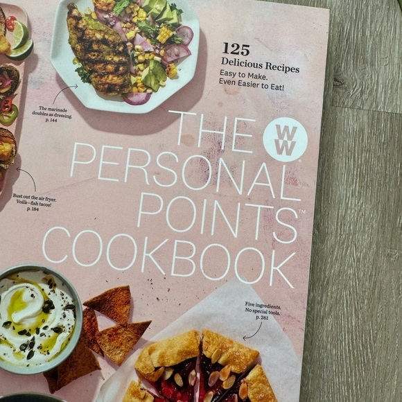 Bundle of 2 Weight Watchers Books: Easy Everyday Cooking & The Personal Points - Picture 6 of 8